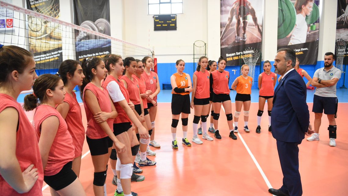 Ayça Aykaç Bursa Büyükşehir Belediyesi Kariyeri Adımları