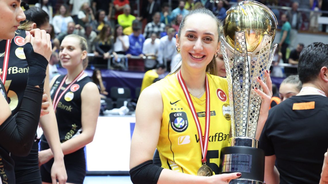 Ayça Aykaç Kimdir?